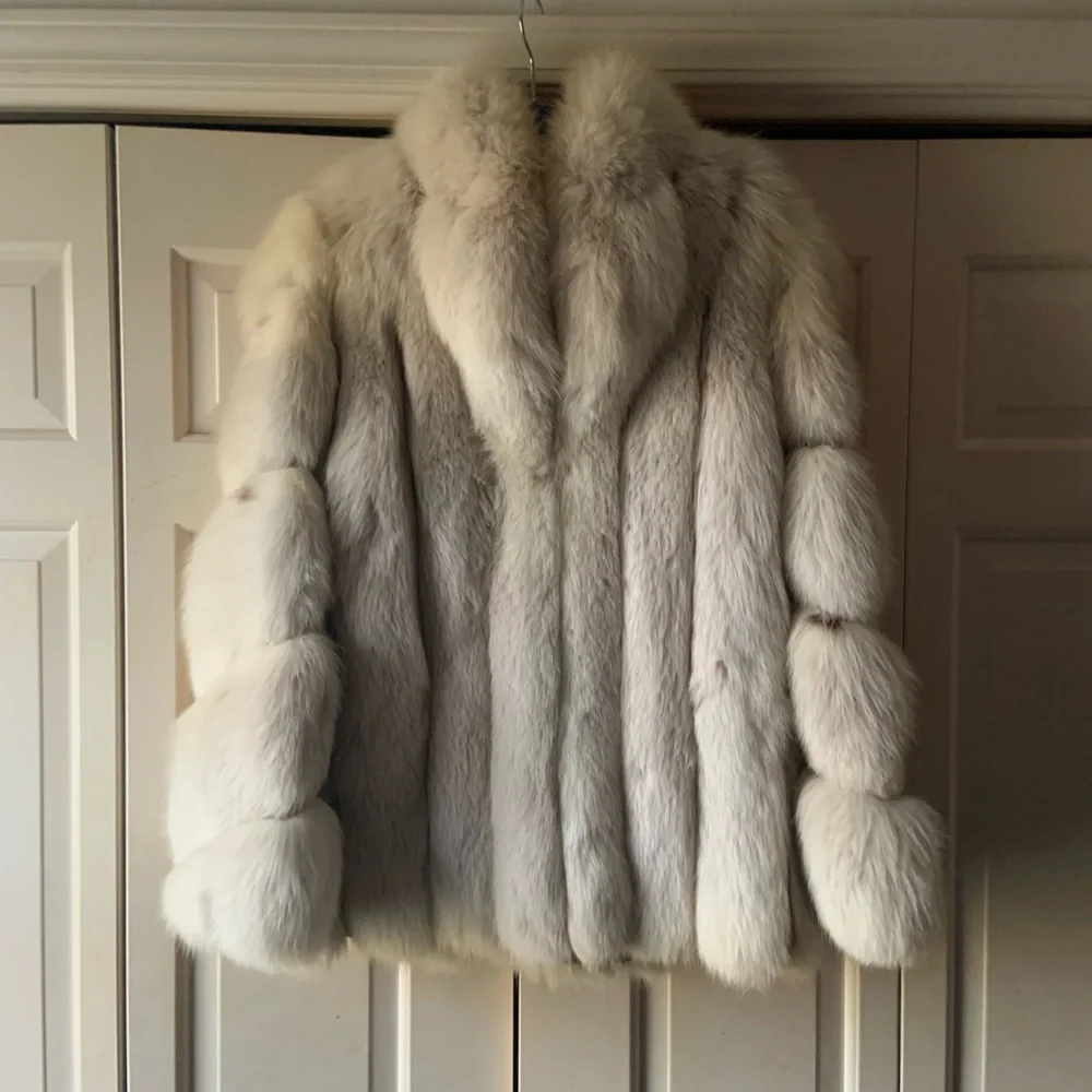 COPY - SILVER FOX FUR COAT - Picture 5 of 16